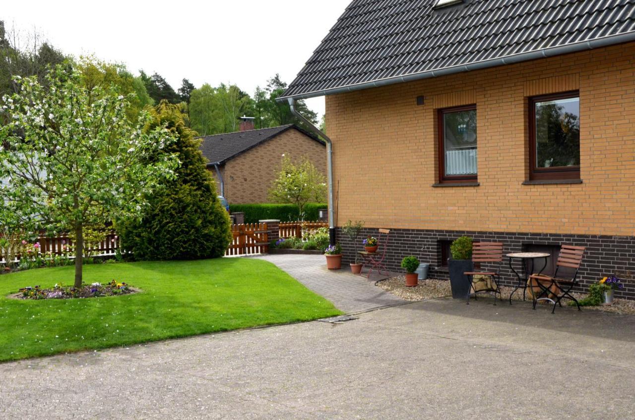 Ferienwohnung Schultze Munster im Heidekreis Buitenkant foto
